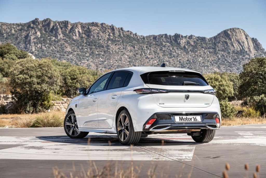 PEUGEOT 308 GT HYBRID 2 Motor16