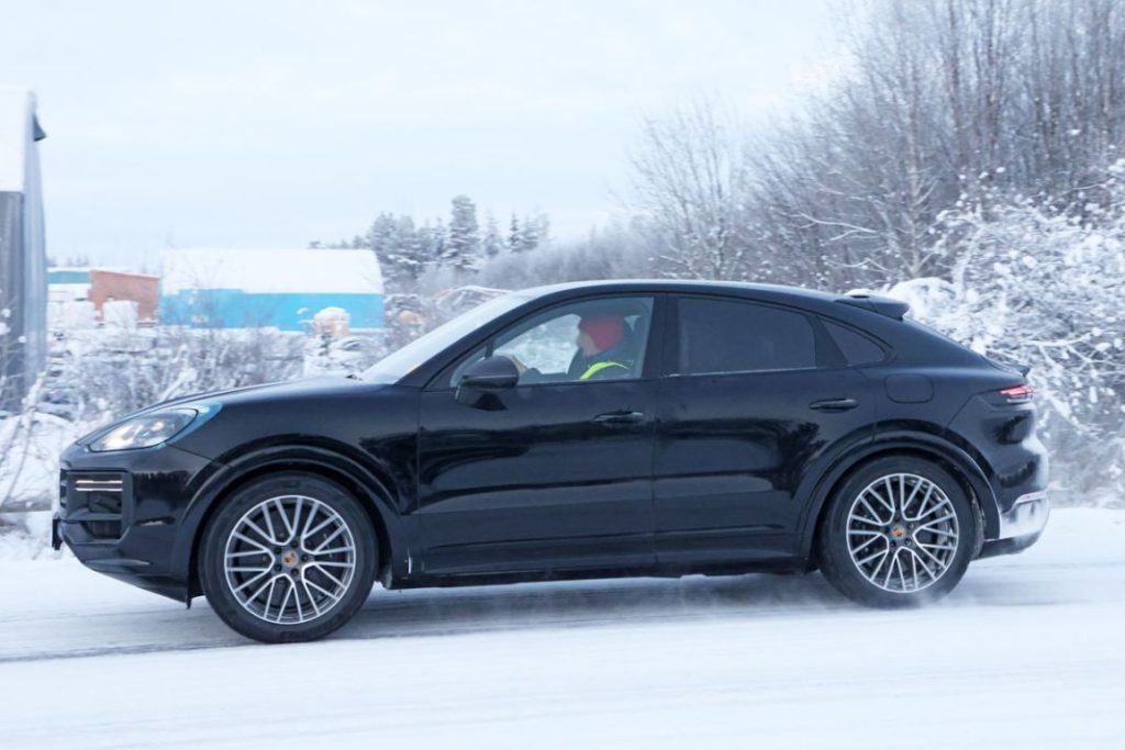 Porsche Cayenne Coupe fl 8 Motor16