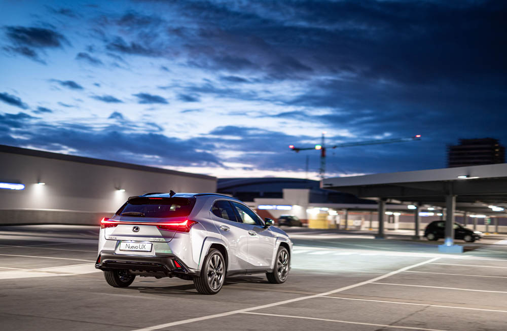 Lexus UX.
