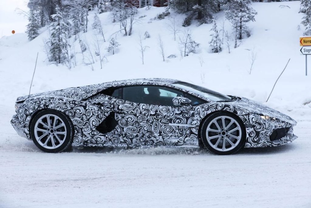 Lamborghini 12 Motor16