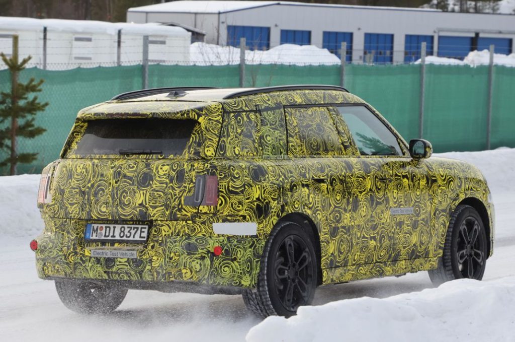 MINI Countryman EV 13 Motor16