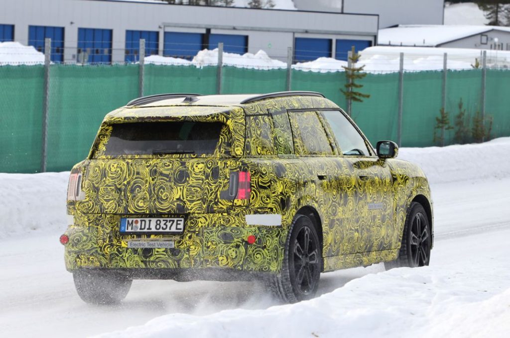 MINI Countryman EV 14 Motor16