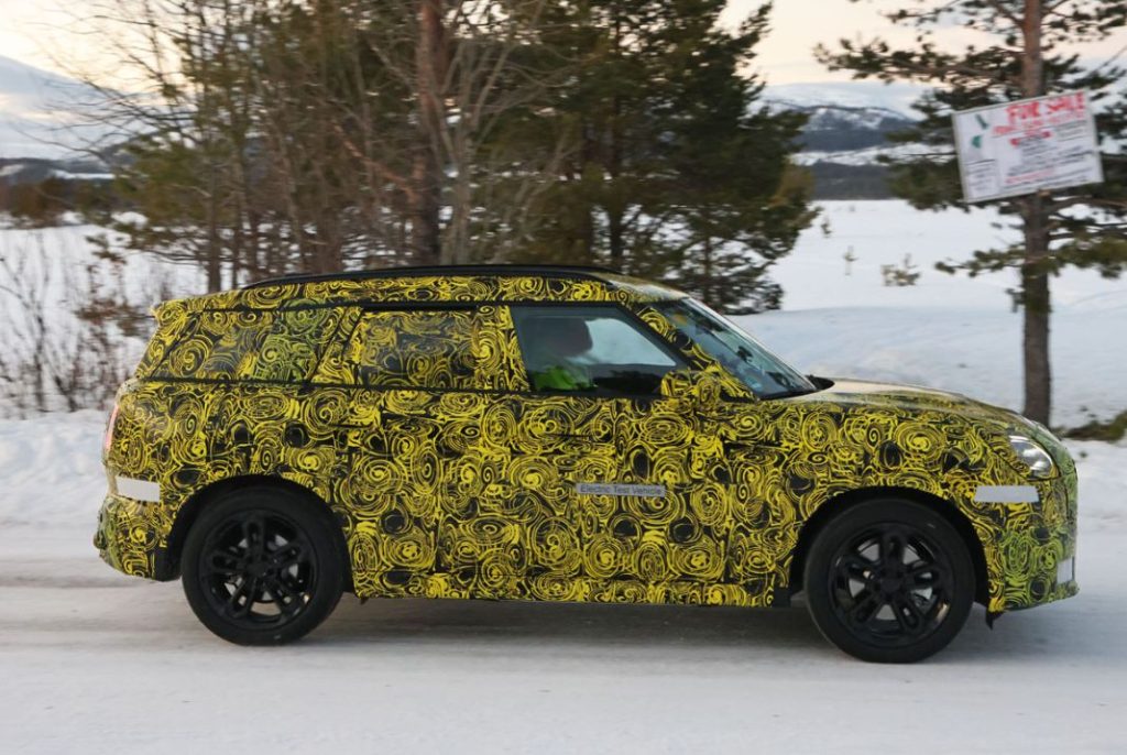 MINI Countryman EV 19 Motor16