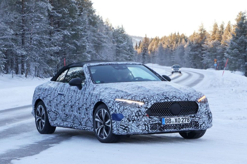 Mercedes CLE Convertible winter 3 Motor16