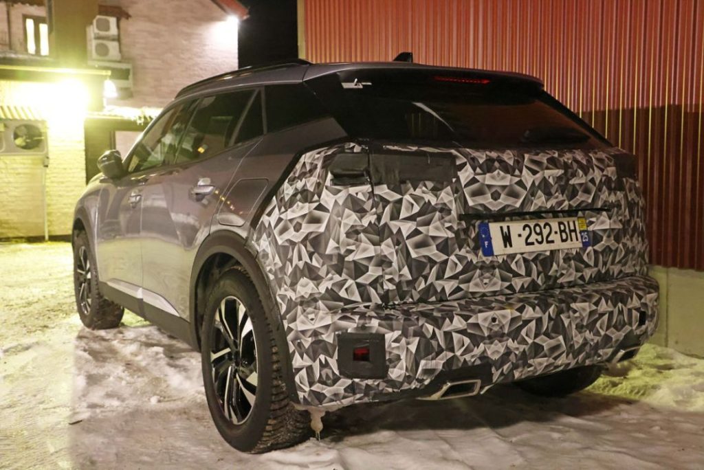 Peugeot 2008 facelift 6 Motor16