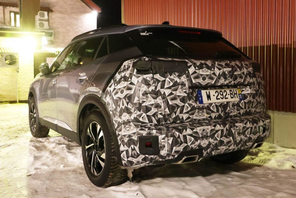 Peugeot 2008 facelift 8 Motor16