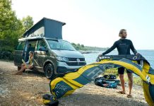 Amantes del surf: estas son las mejores rutas por España para hacer con tu caravana
