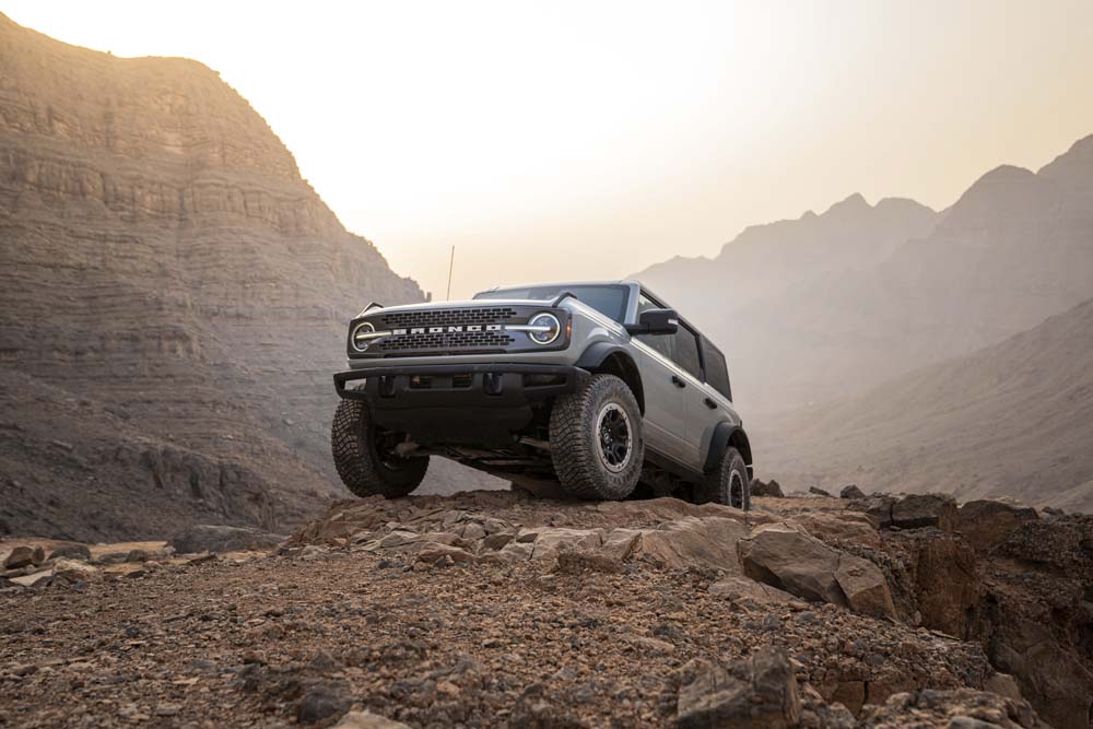 Ford Bronco 14 Motor16