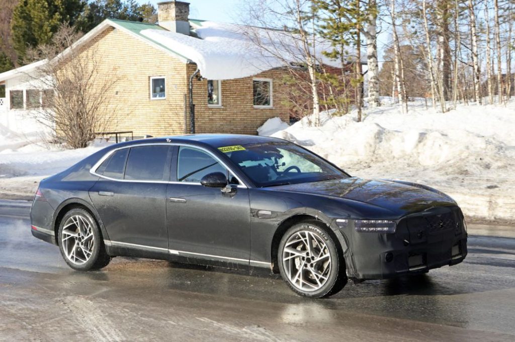 Genesis G90 LIDAR testing 14 Motor16