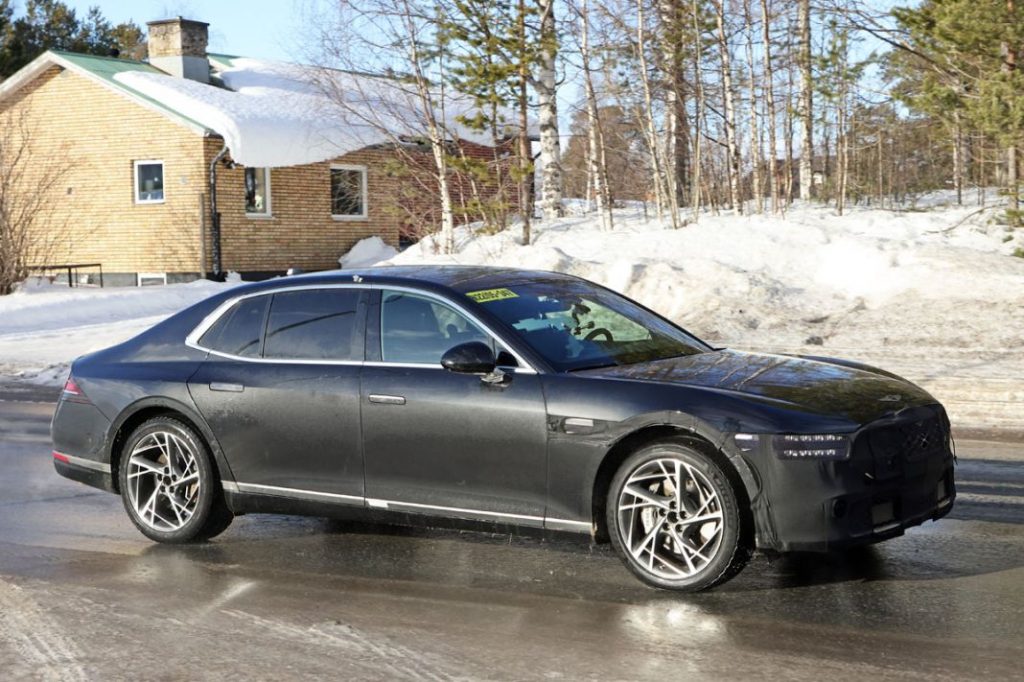 Genesis G90 LIDAR testing 15 Motor16