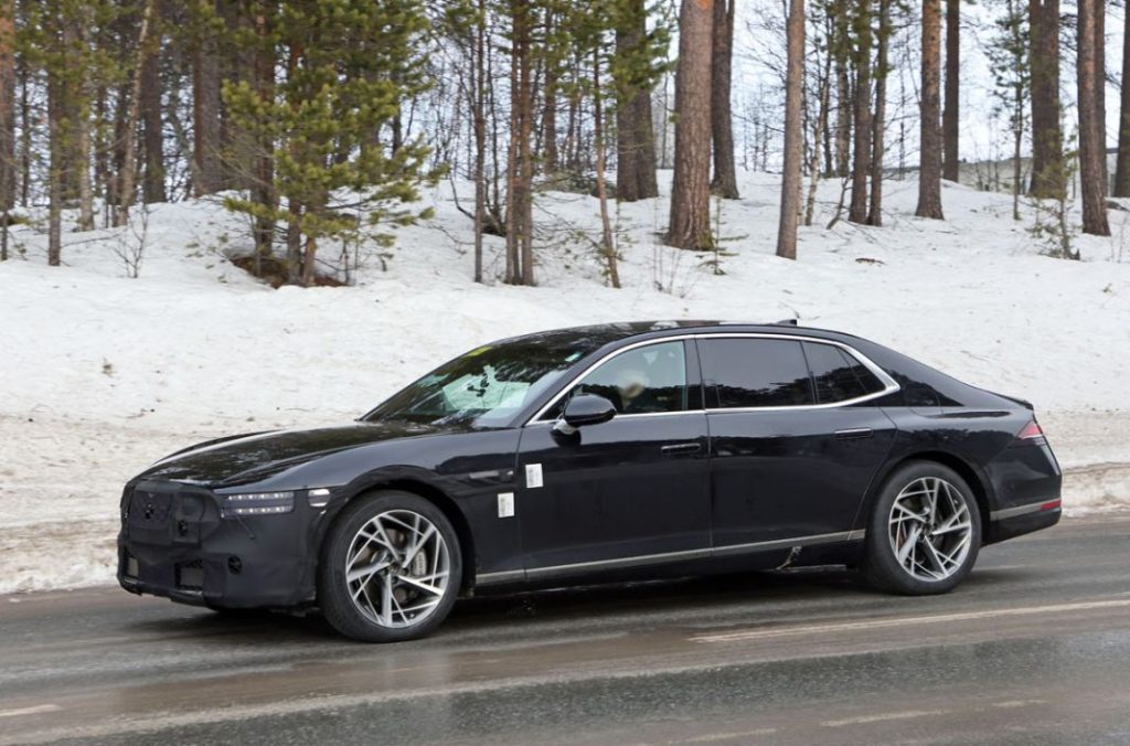 Genesis G90 LIDAR testing 6 Motor16