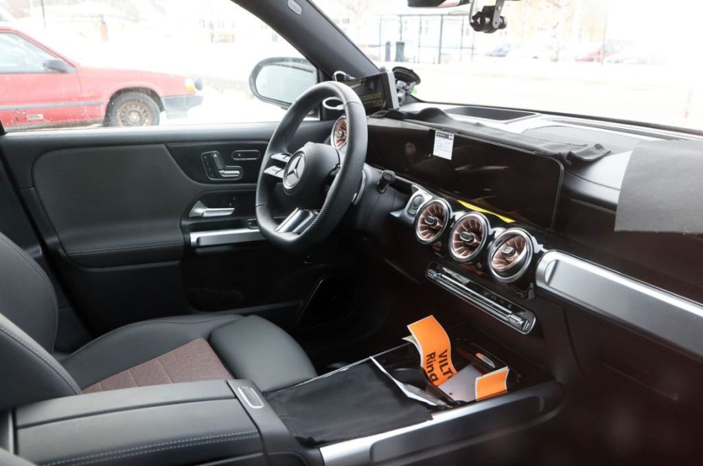 Mercedes EQB facelift 14 Motor16
