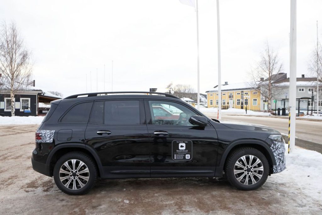 Mercedes EQB facelift 15 Motor16