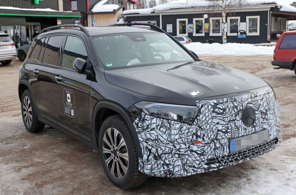 Mercedes EQB facelift 20 Motor16