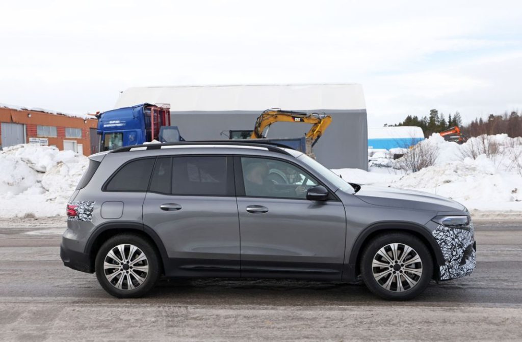 Mercedes EQB facelift 5 Motor16