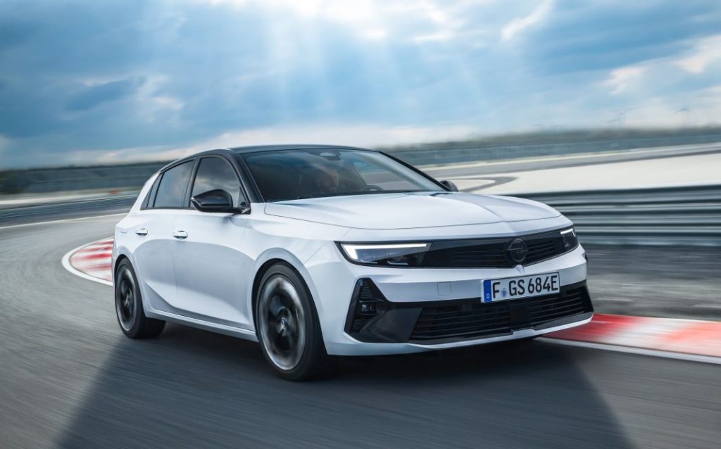 Opel Astra GSe Motor16