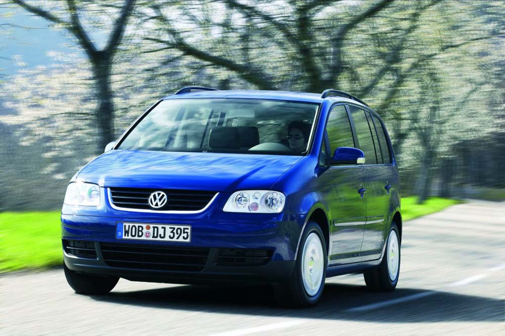 Volkswagen Touran 10 Motor16