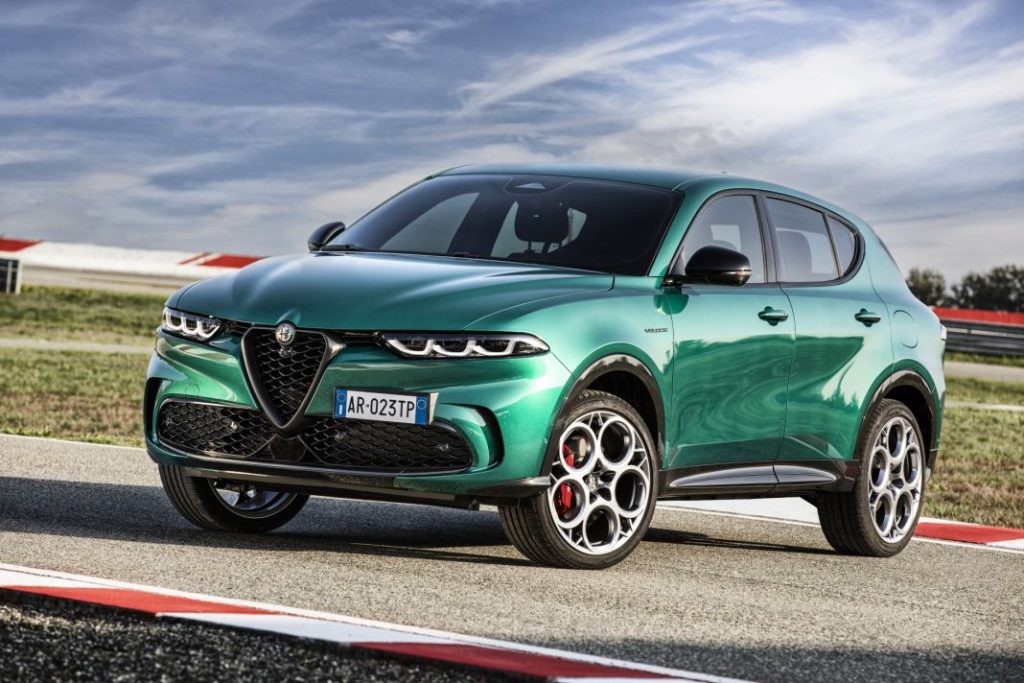 2023 alfa romeo tonale phev q4 9 Motor16