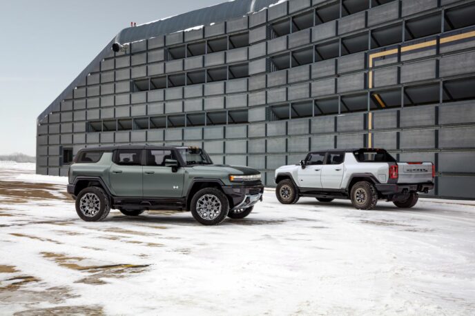 2023 GMC Hummer EV 3X. Imagen exterior.