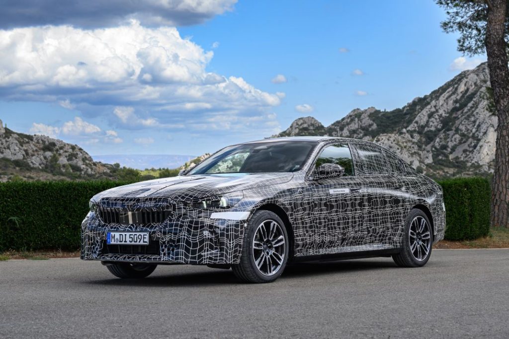 BMW i5 pruebas verano 20 Motor16