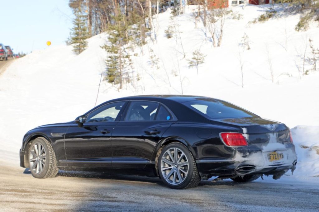 Bentley Flying Spur V8 PHEV 10 Motor16