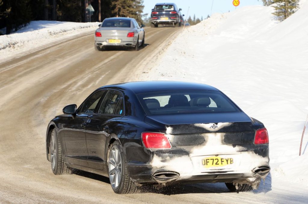 Bentley Flying Spur V8 PHEV 13