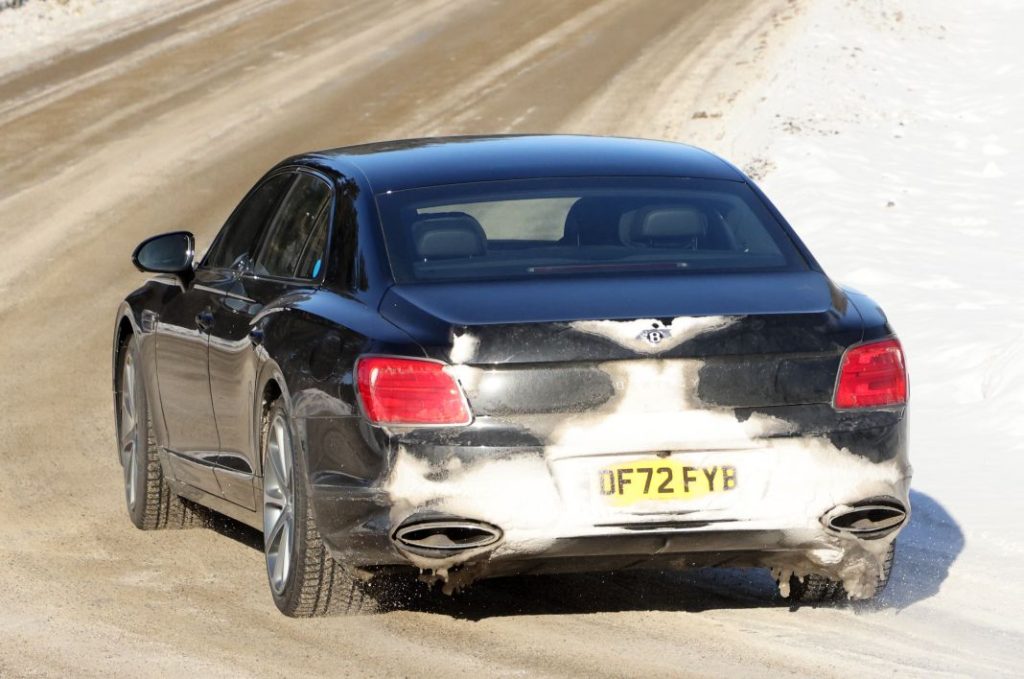 Bentley Flying Spur V8 PHEV 14 Motor16