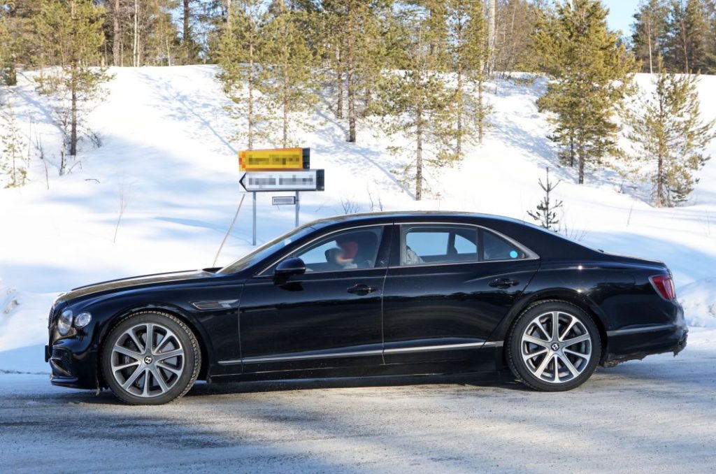 Bentley Flying Spur V8 PHEV 6