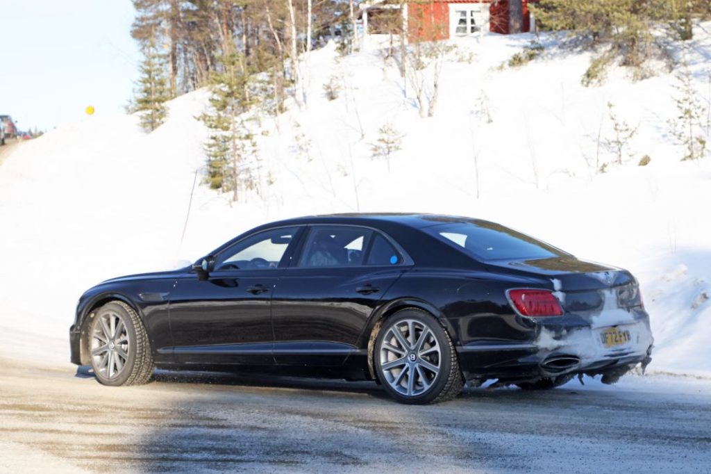 Bentley Flying Spur V8 PHEV 9 Motor16