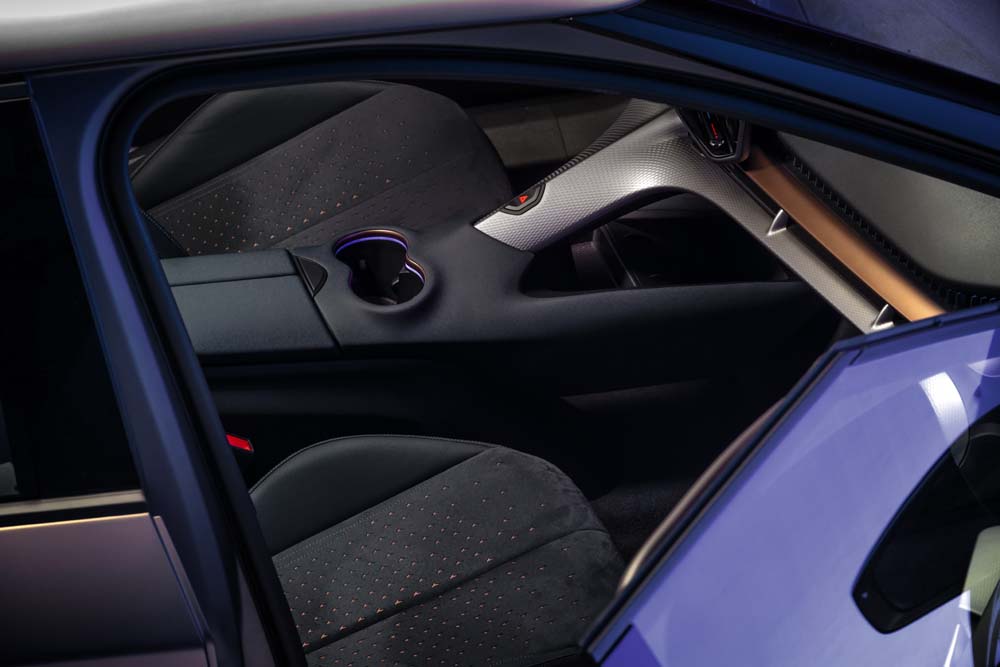 CUPRA Tavascan 24 Motor16