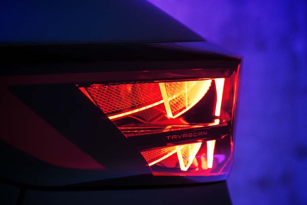 CUPRA Tavascan 8 Motor16
