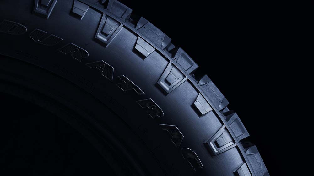 Land Rover Defender 130 Outbound 9 Motor16