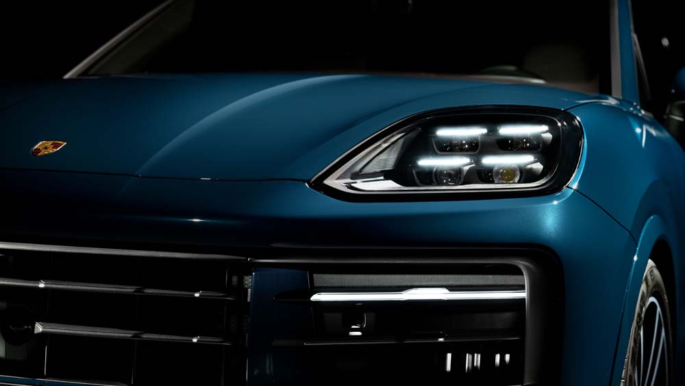 2023 Porsche Cayenne. Imagen faros Matrix LED.