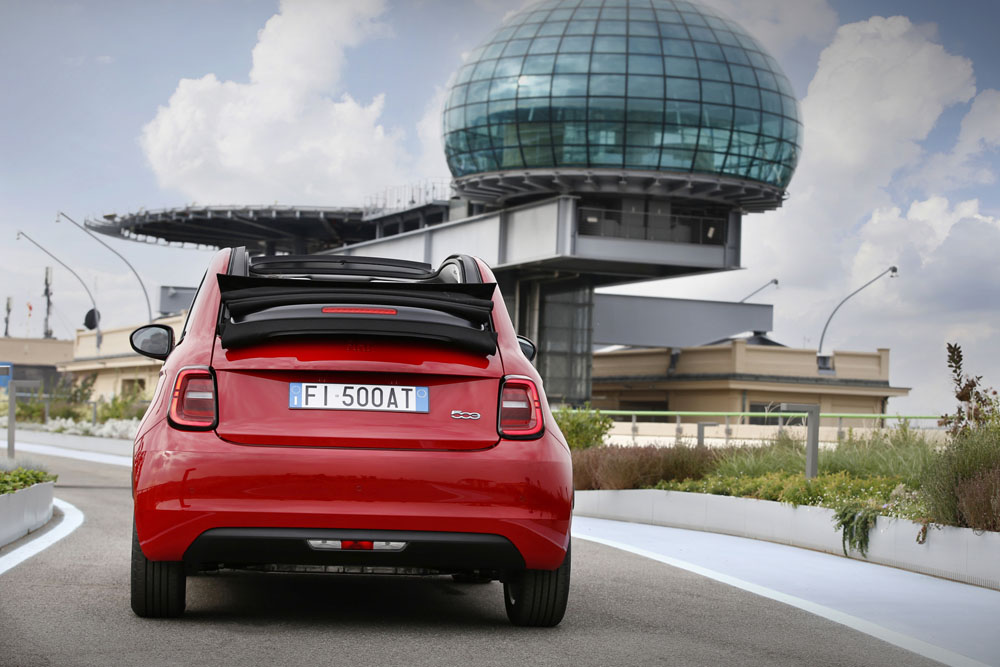 2023 fiat 500e urban range 9 Motor16