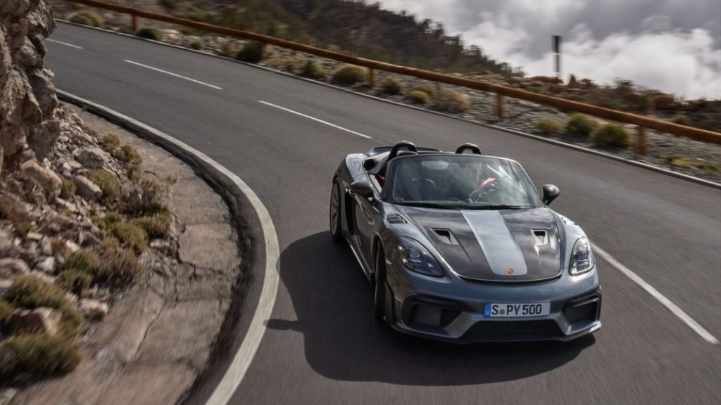 Porsche 718 Spyder RS 5 Motor16
