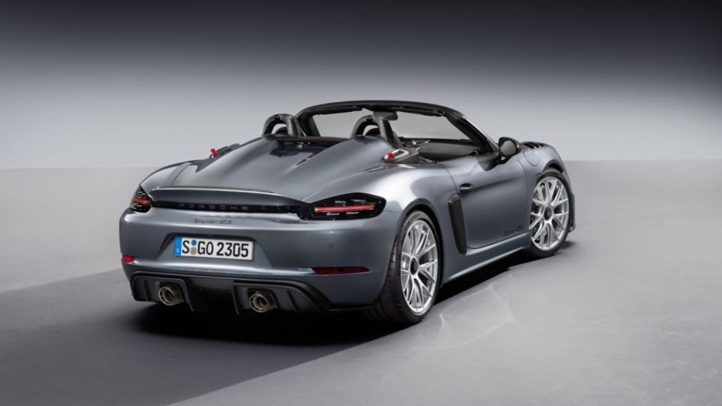 Porsche 718 Spyder RS 8 Motor16