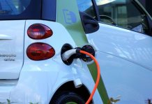 Si recargas aquí tu coche eléctrico tienes muchas posibilidades de ganar 10.000 euros: Menudas vacaciones que te podrías pegar