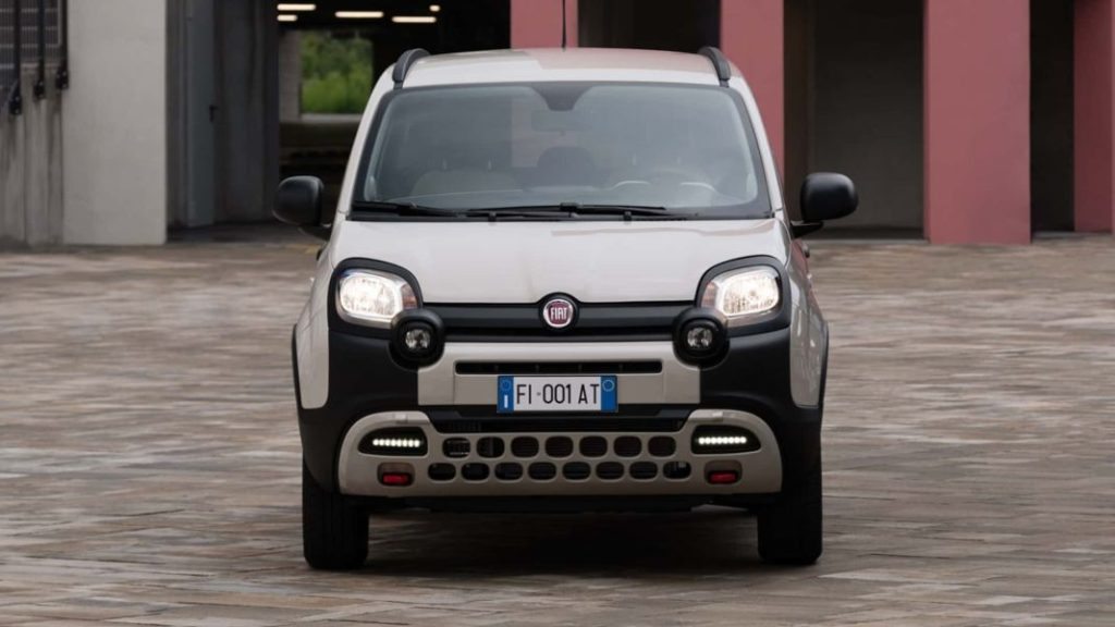 2023 fiat panda 4x40 17 Motor16