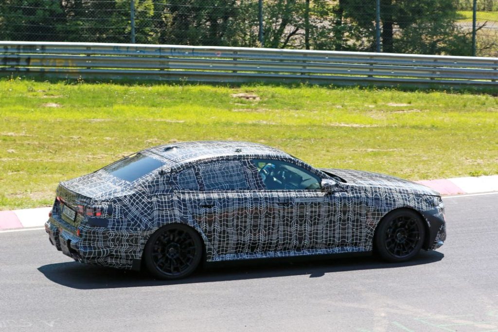 BMW M5 G60 hibrido 10 Motor16