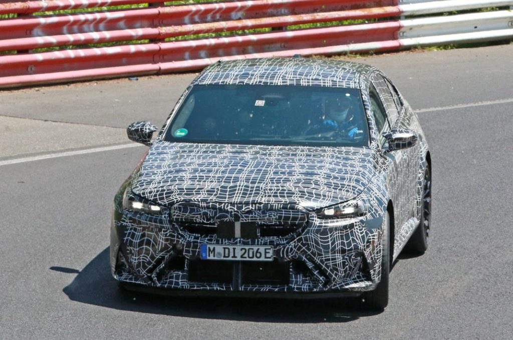 BMW M5 G60 hibrido 2 Motor16
