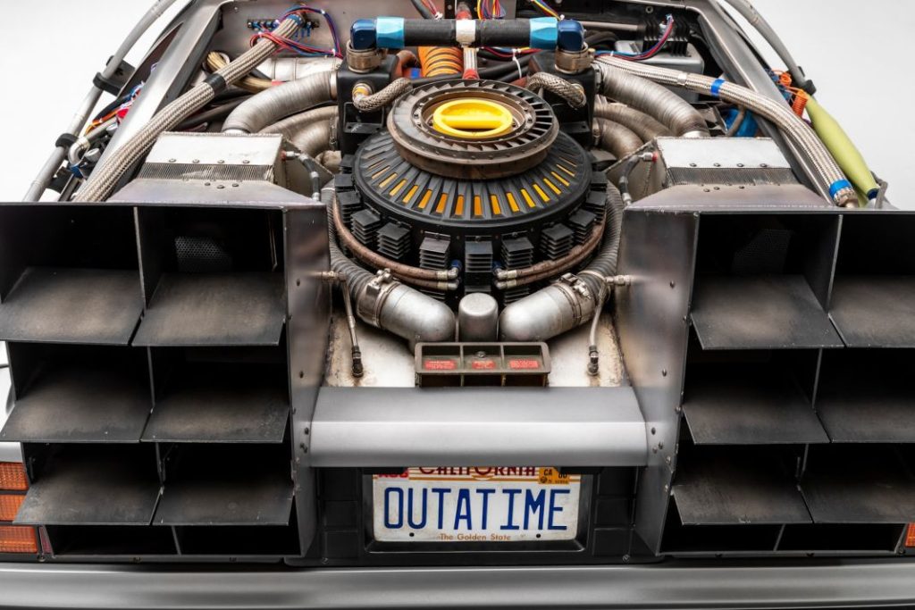De Lorean DMC 12 trasera Motor16