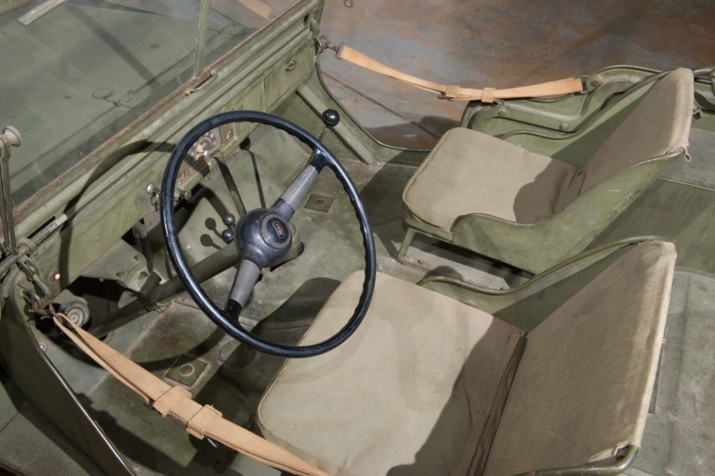 Ford GP No 1 interior Motor16