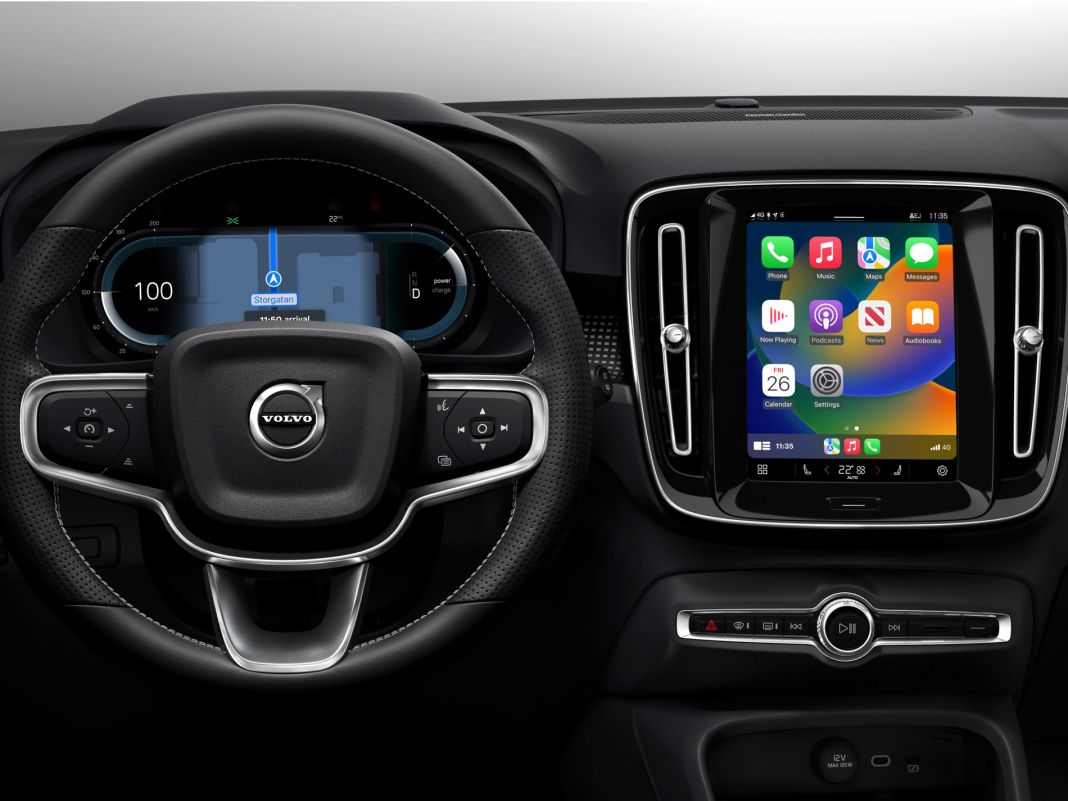 Qué dice la DGT sobre instalar pantallas con Android Auto y Apple