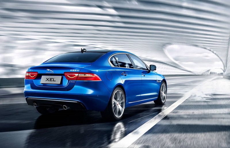 2018 Jaguar XEL China. Imagen trasera.