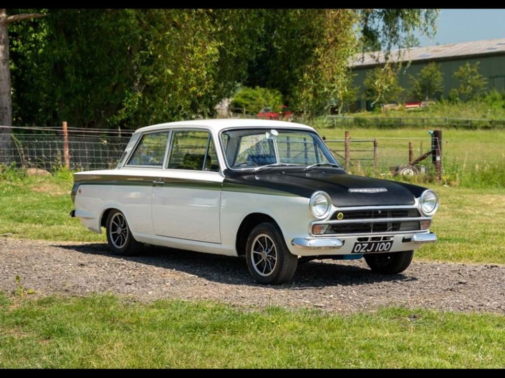 Ford Cortina Lotus 12 Motor16