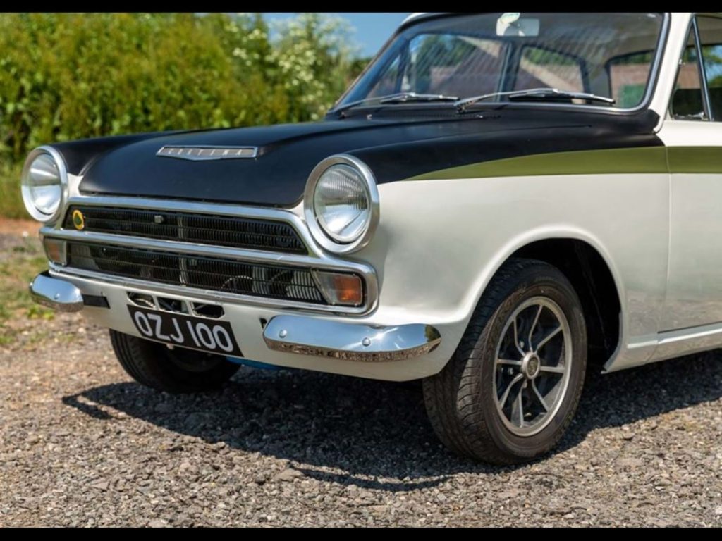 Ford Cortina Lotus 7 Motor16