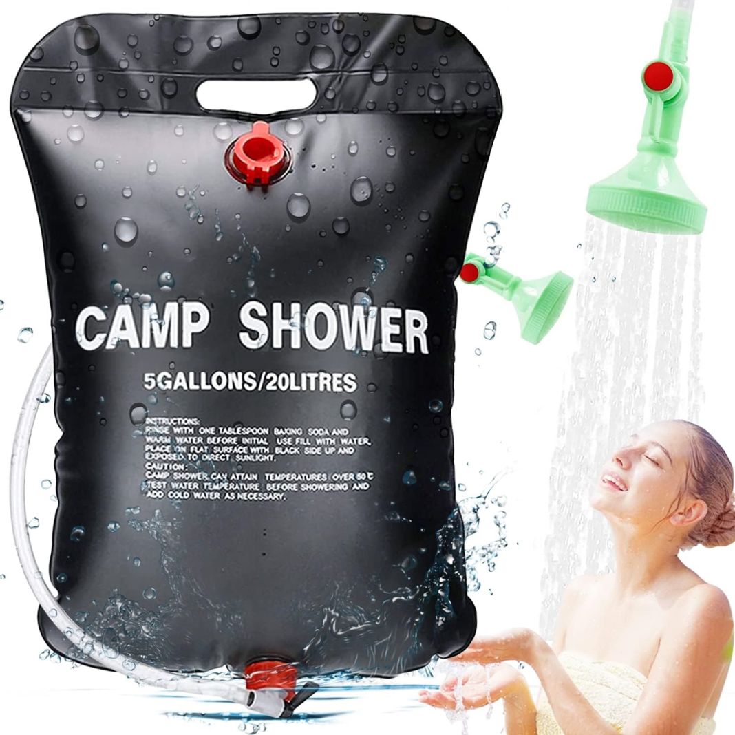 Siempre limpio: la ducha portátil perfecta para ir de camping la tiene   por solo 13,99 euros