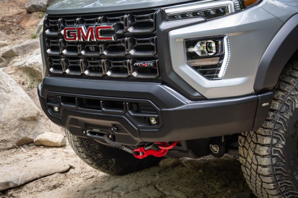 gmc canyon at4x aev 2024 5 Motor16