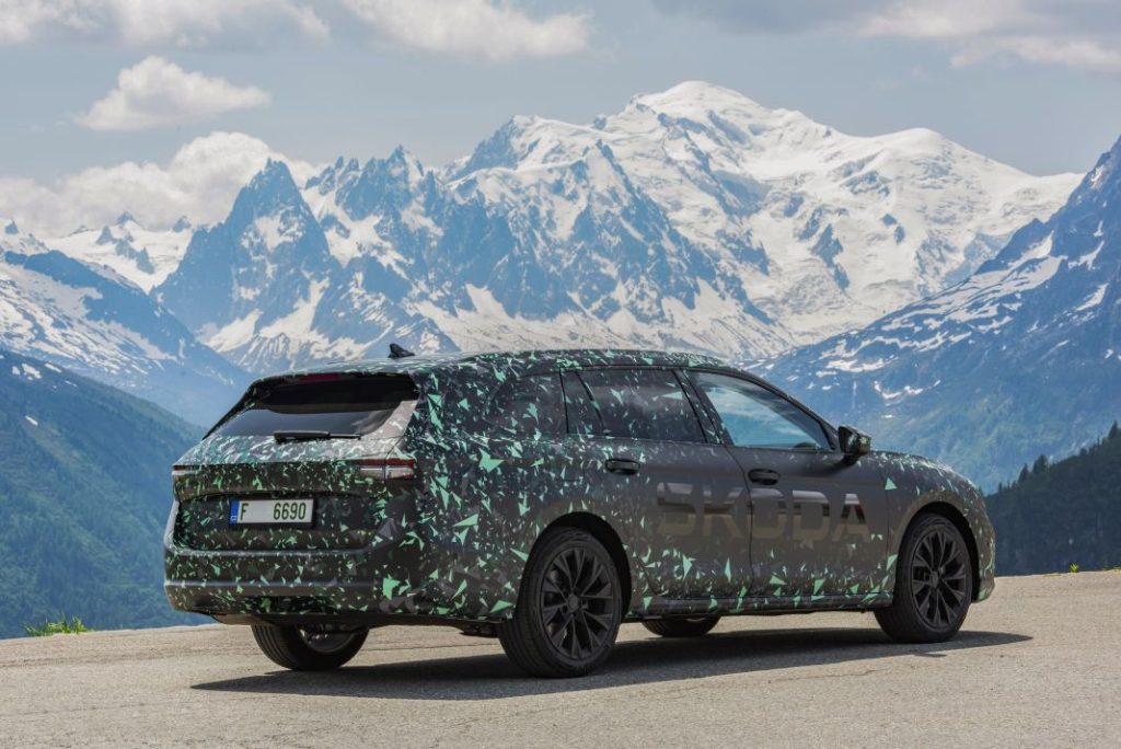 nuevo skoda superb 2024 33 Motor16