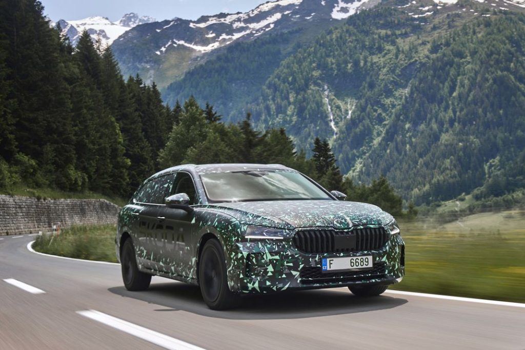 nuevo skoda superb 2024 44 Motor16